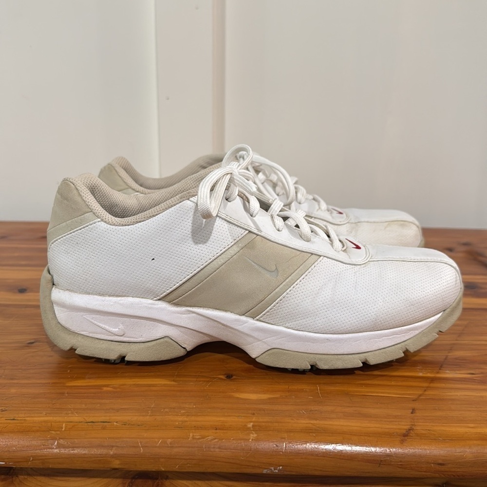 Nike Sports Performance Saddle Golf Shoes - Picture 2 of 8